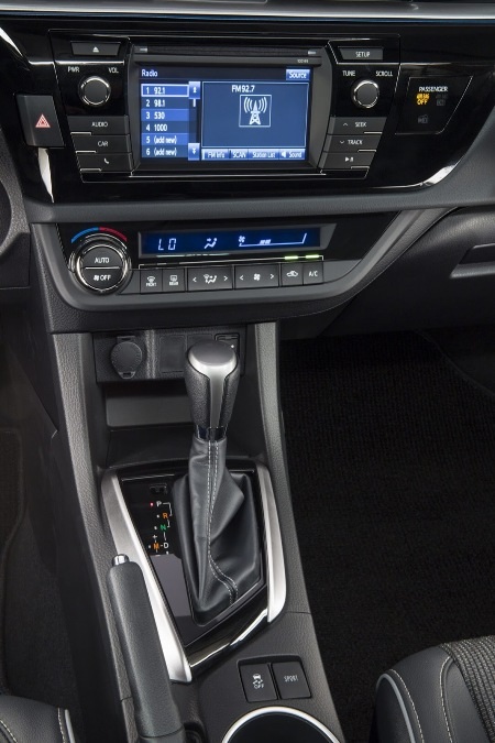 Cận cảnh xe Corolla thế hệ mới - 17 Màn hình cảm ứng